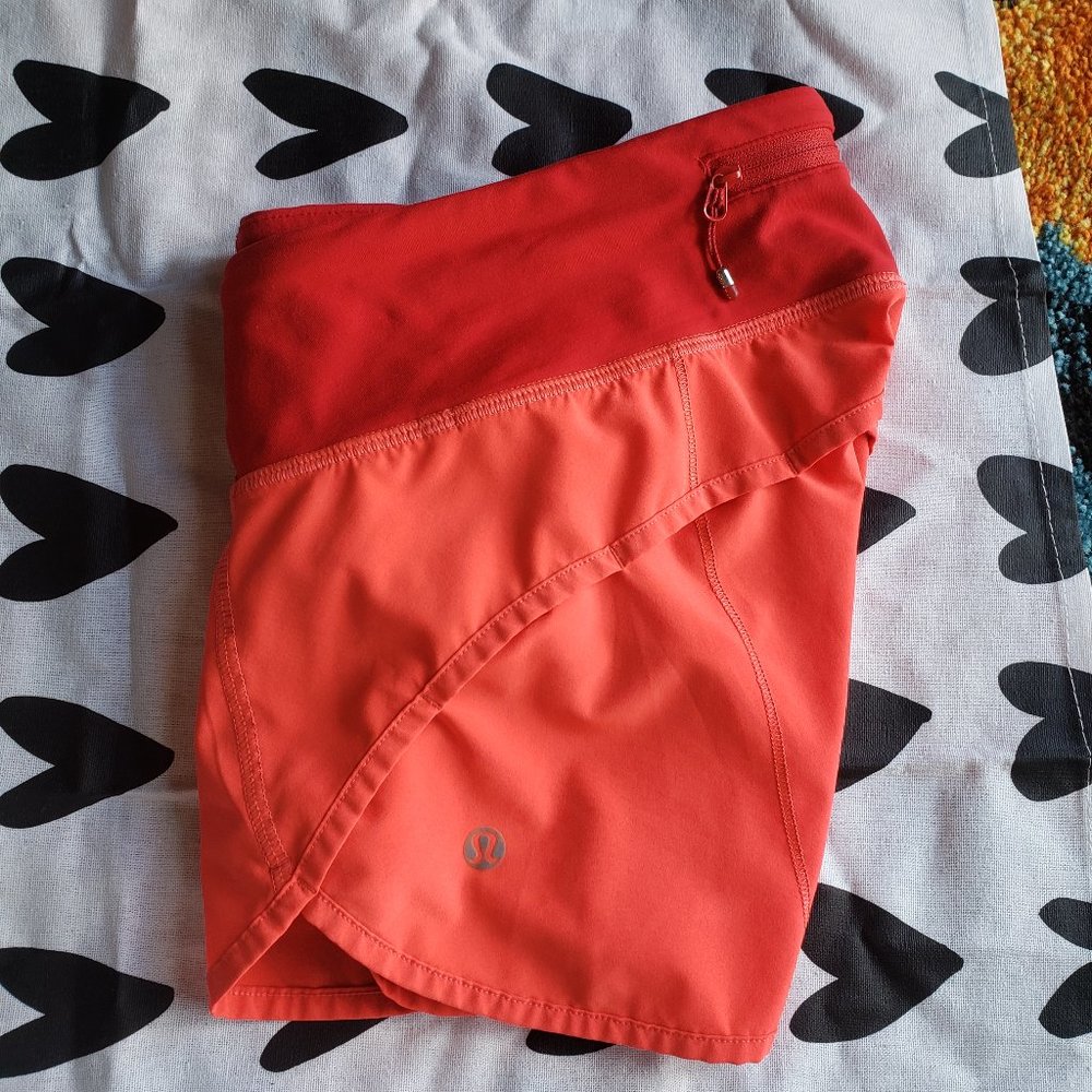 RARE!😍 Lululemon Speed up size 4, 2-1/2 inseam